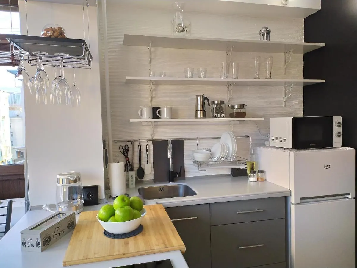 Black&White Apartment On Saksaganskogo Kijev